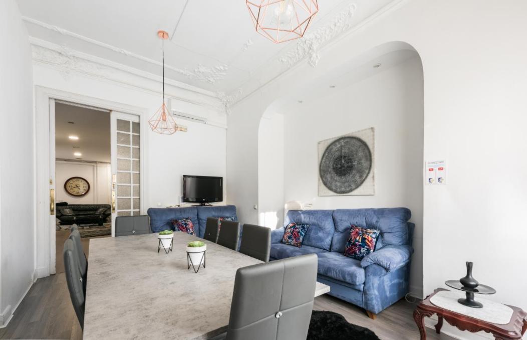 M&F 7 Rooms/7 Bathrooms Over Gran Via Madrid Exteriér fotografie